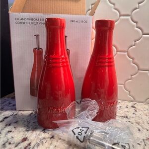 NEW Le Creuset Oil & Vinegar Set Cerise Red 8oz Stoneware Cruets w/ Box